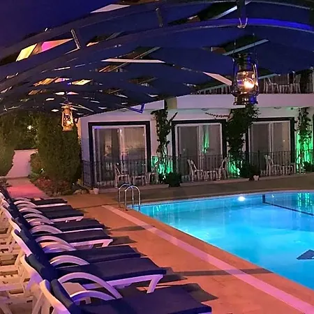 فندق Rota 3*